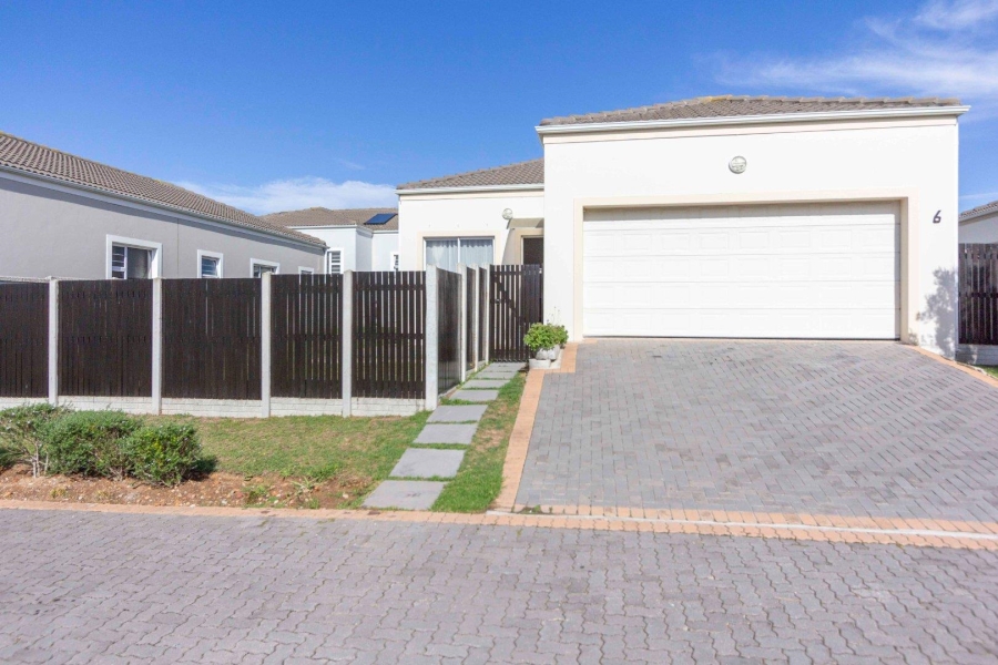 3 Bedroom Property for Sale in Parsonsvlei Eastern Cape